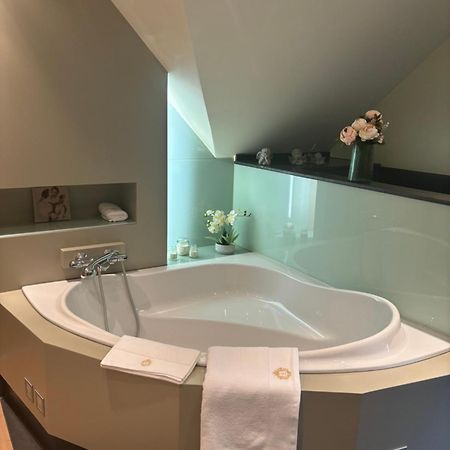 Sophia Rooms 14 Maasmechelen Eksteriør billede
